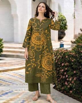 Women Floral Print A-Line Kurta Set-image-31