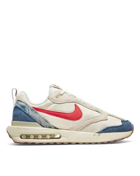NIKE Men Air Max Dawn Sneakers
