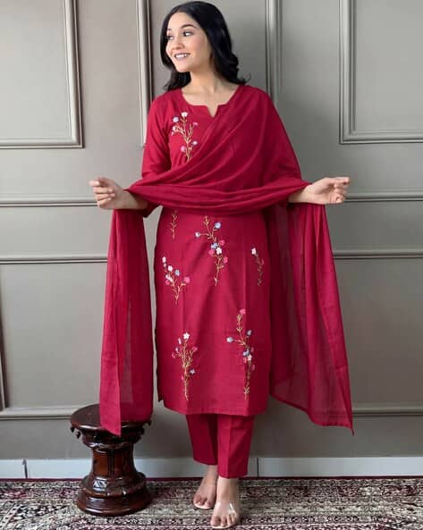 Nyrika Women Straight Kurta Set