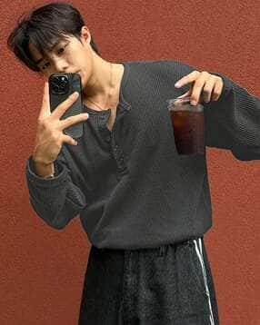 the modern soul Men Knitted Regular Fit Henley T-Shirt-picture-17