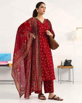 gerua by libas Women Ethnic Wear Kurta Set-picture-24