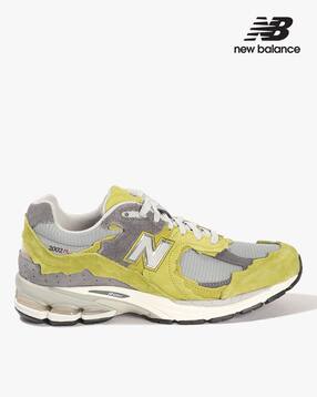 new balance Men 2002 Lace-Up Sneakers-picture-26