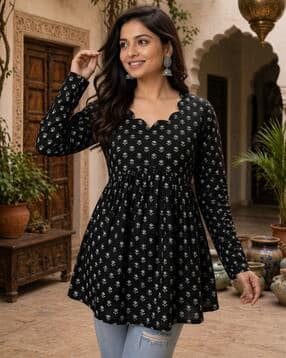 nyrika Women Floral Print Relaxed Fit Top-picture-30