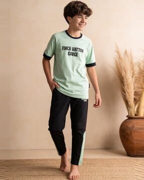 li'l tomatoes Boys Typographic Print T-Shirt & Pyjamas Set-picture-12