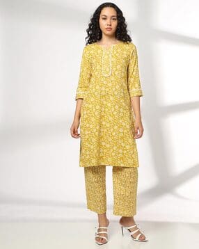 avaasa mix n' match Women Floral Print Straight Kurta with Pants-picture-33
