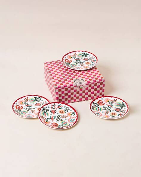 CHUMBAK Set of 4  Suzani Blossom Snack Plates Gift Sets