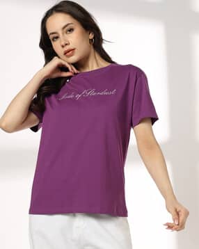 Women Typographic Print Boxy Fit Crew-Neck T-Shirt