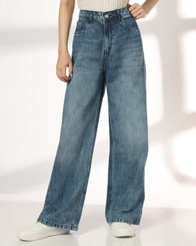 Women Mid-Wash Wide-Leg Jeans-image-26