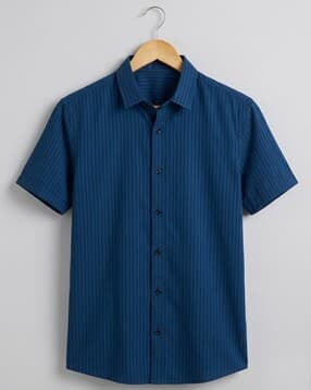 tigersnake Men Striped Regular Fit Shirt with Curved Hem-picture-13