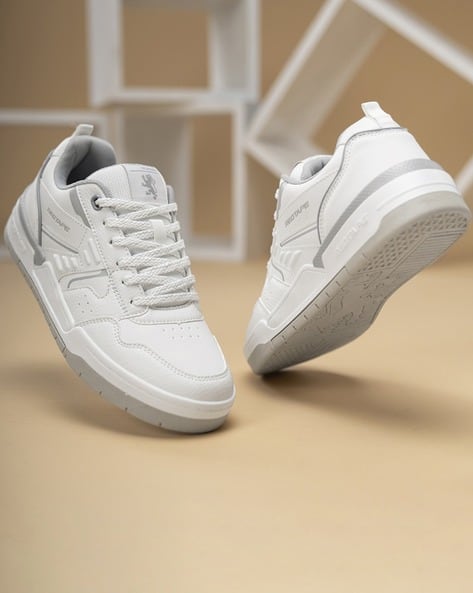 RED TAPE Women Flat Lace Fastening Sneakers
