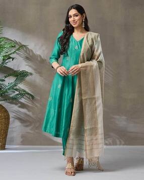 fabindia Women Floral Print Dupatta with Tassels 2.5 m x 0.92 m -picture-39