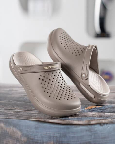 RED TAPE Men Round-Toe Slip-On Clogs