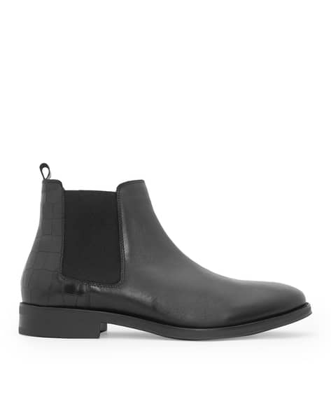 RED TAPE Men Foot with leather Upper