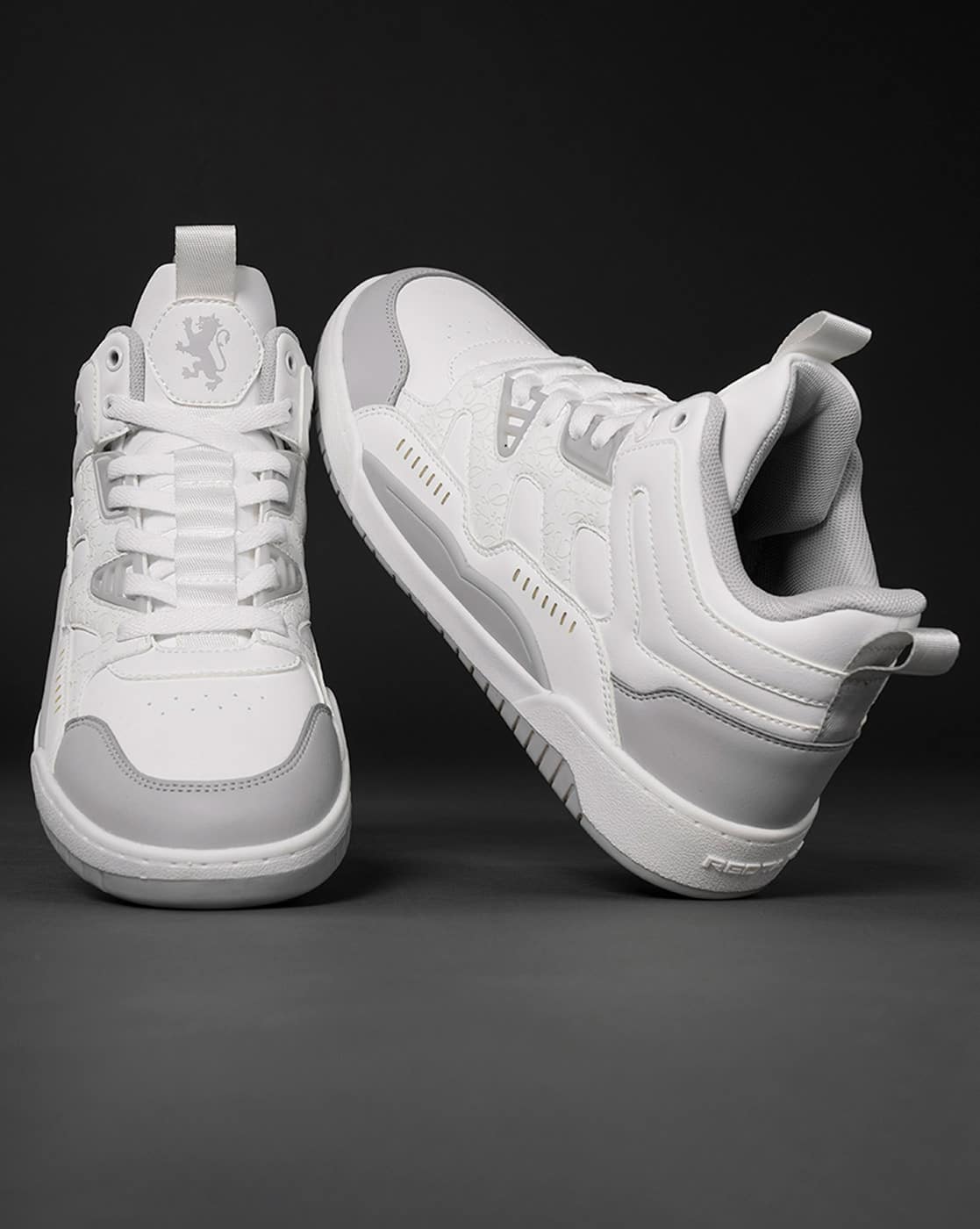 Men Round-Toe Lace-Up Sneakers
