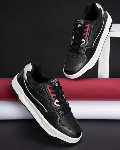 RED TAPE Men Colourblock Lace-Up Sneakers