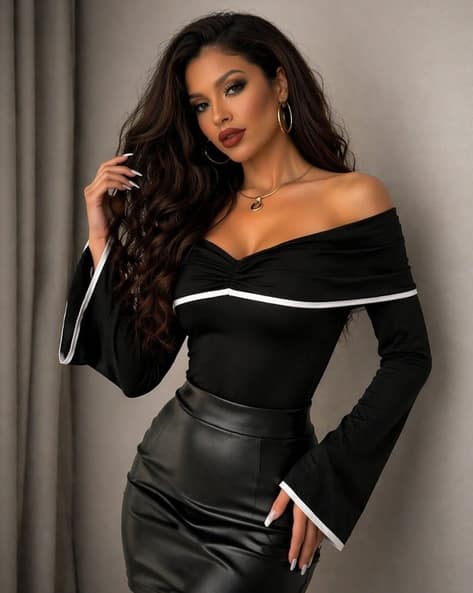 WANQUILA Women Off Shoulder Regular Fit Top