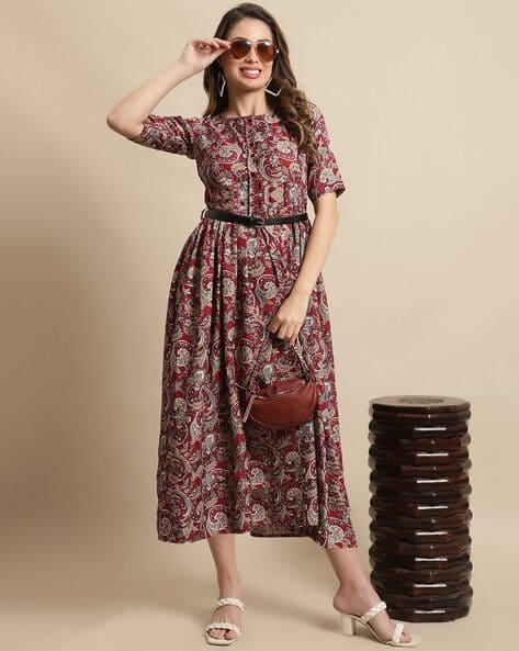 TROMKO Women Floral Print Fit & Flare Dress with Belt