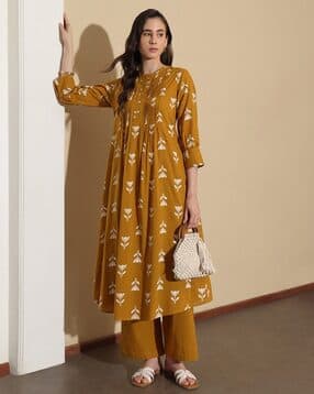 pink fort Women Floral Print Kurta & Pants Set-picture-33