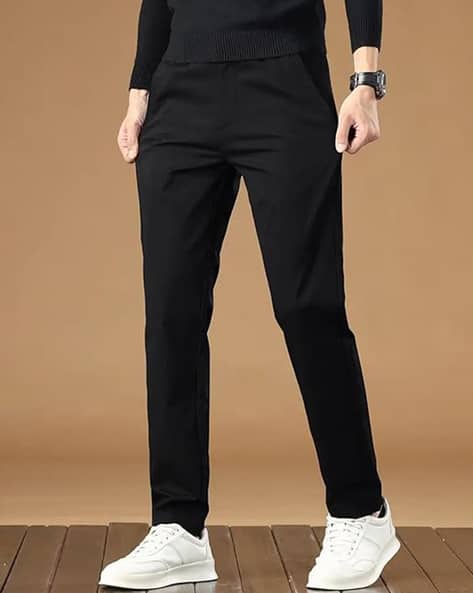 Men Relaxed Fit Flat-Front Trousers