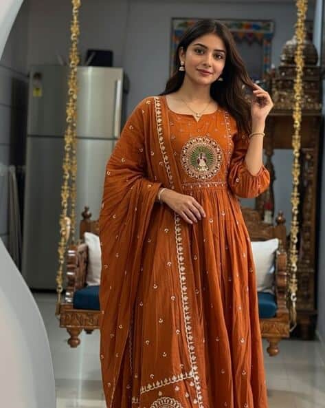 SRILICA — Women Embroidered Anarkali Kurta Set with Dupatta
