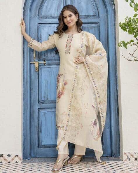 18INDIA Women Floral Print Straight Kurta Set