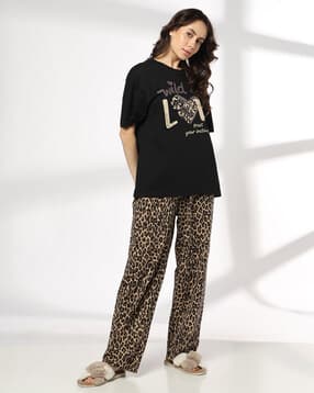 rio Women Typographic Print T-Shirt & Pyjamas Set-picture-35