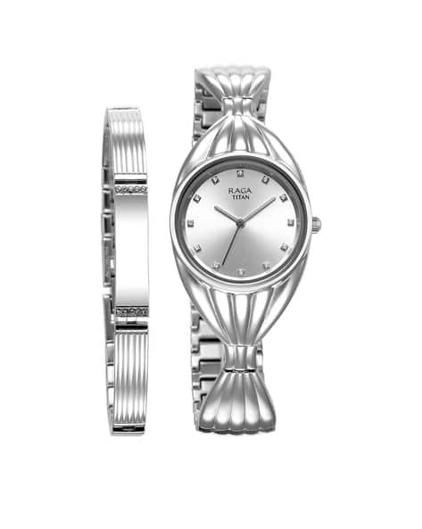 TITAN Women Water-Resistant Analogue Watch-NU95254SM01F