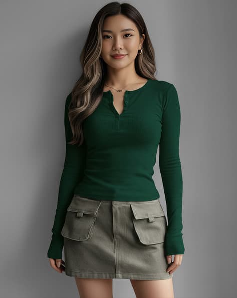 Women Ribbed Fitted Round-Neck Top