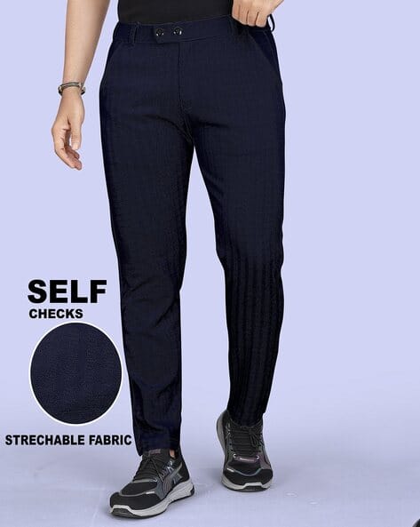 Men Mid-Rise Relaxed Fit Flat-Front Trousers