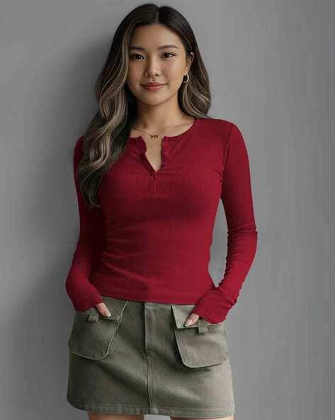 Maheshvi Women Ribbed Fitted Top