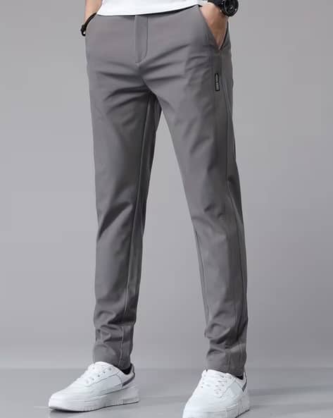 Men Relaxed Fit Flat-Front Trousers