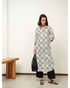 Women Printed Kurta & Pants Set-image-10
