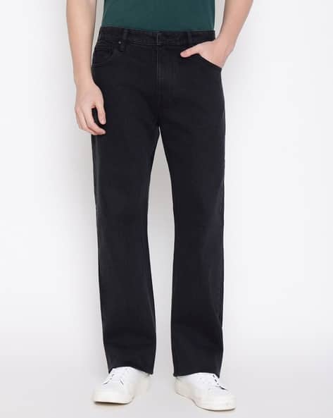 GUESS Men Mid-Rise Relaxed Jeans