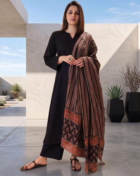 Buy Black Kurta Suit Sets for Women by NAVLIK Online | Ajio.com