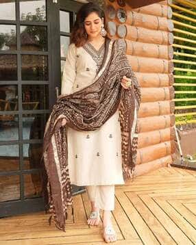 nyrika Women Embroidered Straight Kurta Suit Set-picture-42