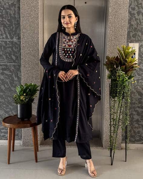 DMUNESH FASHION Women Embroidered Straight Kurta with Pants & Dupatta