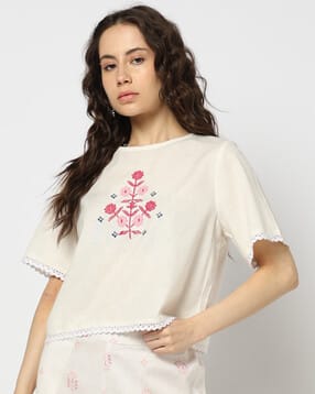 yousta Women Printed Boxy Crop Top-picture-36