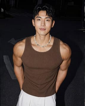 rockwell Men Ribbed Round-Neck Vest-picture-24