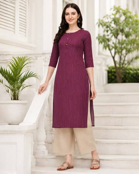Acai Women Round-Neck Straight Kurta