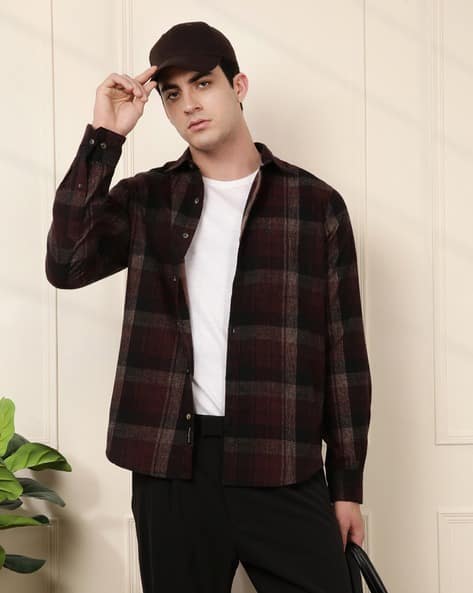 Men Comfort Fit Fit Checkered Spread Collar Casual Shir...