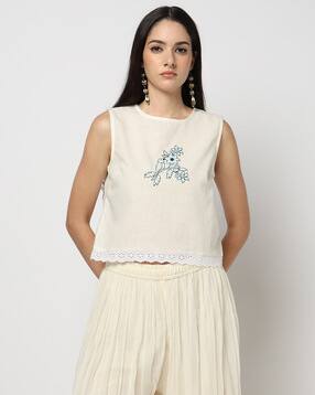 yousta Women Embroidered Regular Fit Crop Top-picture-14