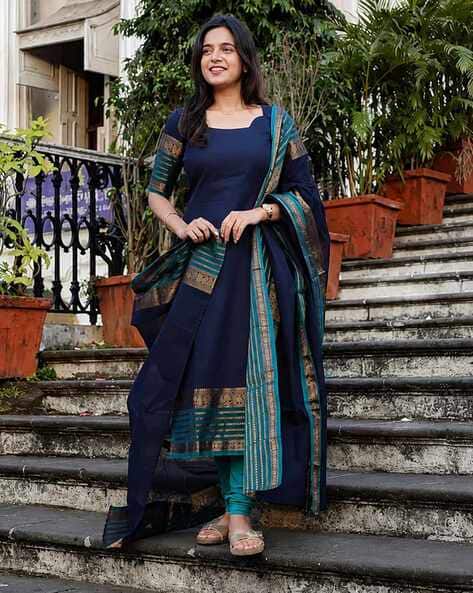 HB VENTURE Women Applique Straight Kurta Set
