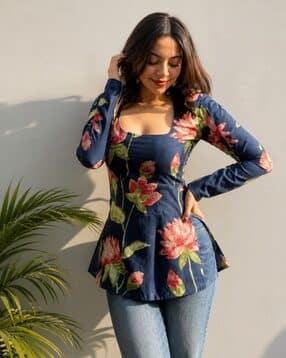 Women Floral Print Tailored Fit Top-image-9