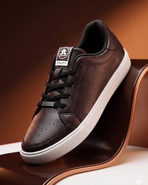 Men Round-Toe Lace-Up Sneakers
