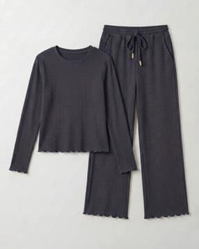 Women Ribbed Top & Pyjamas Nightwear Set-image-15