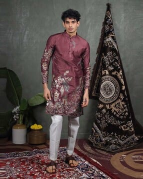 Men Embroidered Regular Fit Kurta-image-17