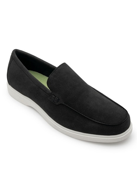 RED TAPE Men Round Toe Slip-On Shoes