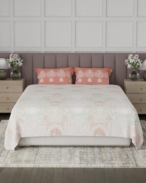 Floral Print King-Size Bedsheet with Pillow Covers-image-13