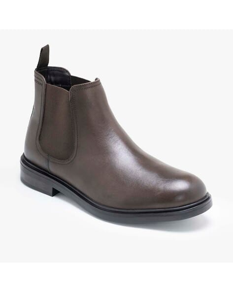 RED TAPE Men Ankle-Length Slip-On Boots