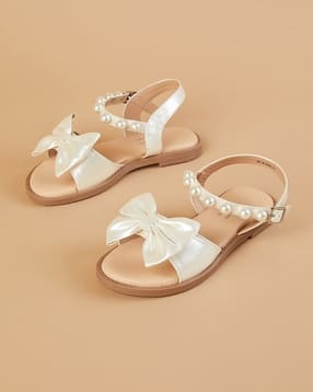 fame forever by lifestyle Girls Embellished Flat Sandals-picture-17